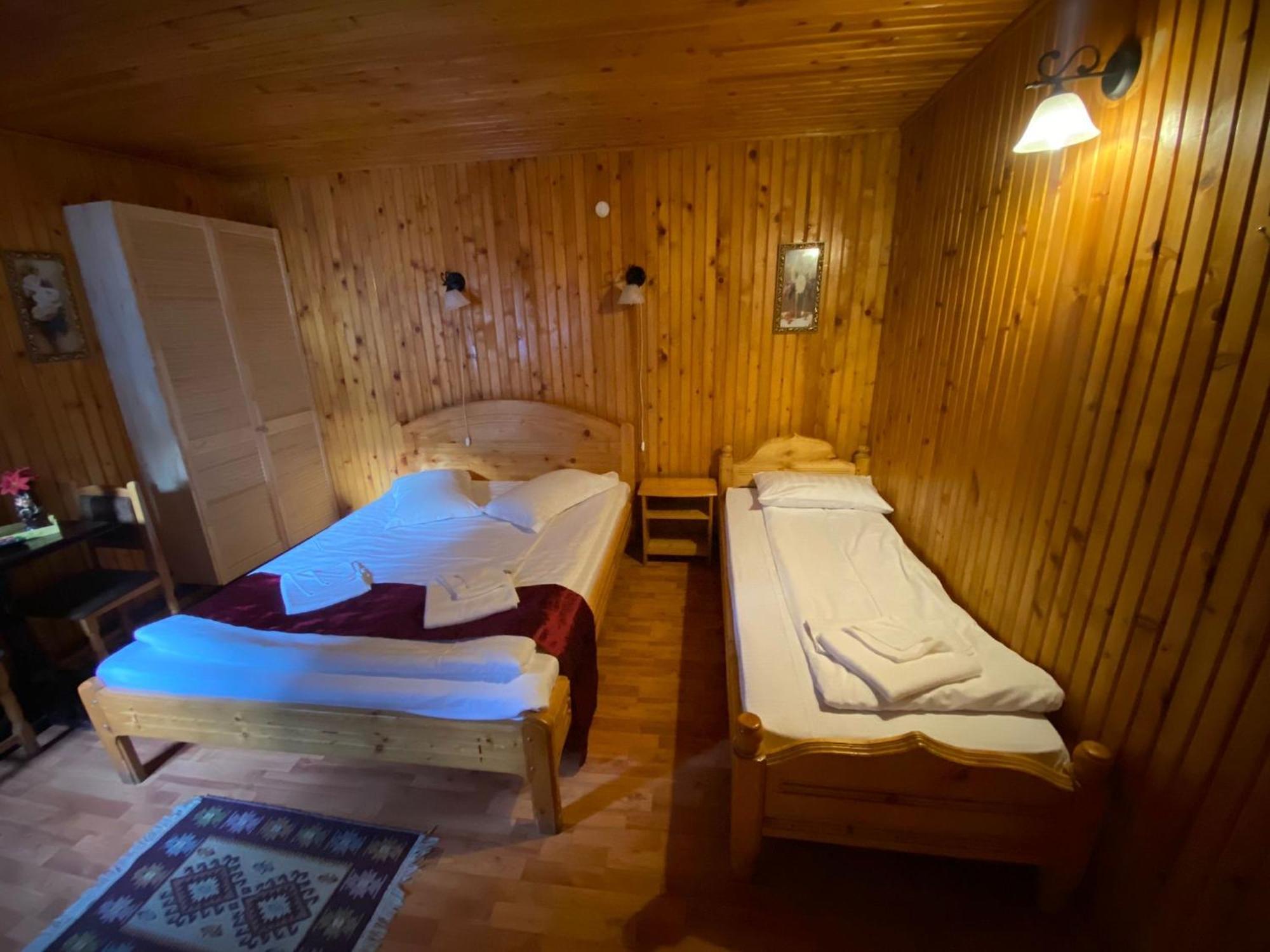 La Cristina Hotel Sinaia Bagian luar foto