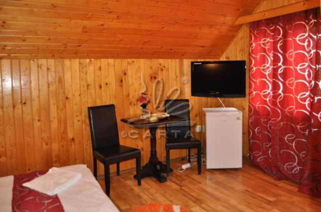 La Cristina Hotel Sinaia Bagian luar foto
