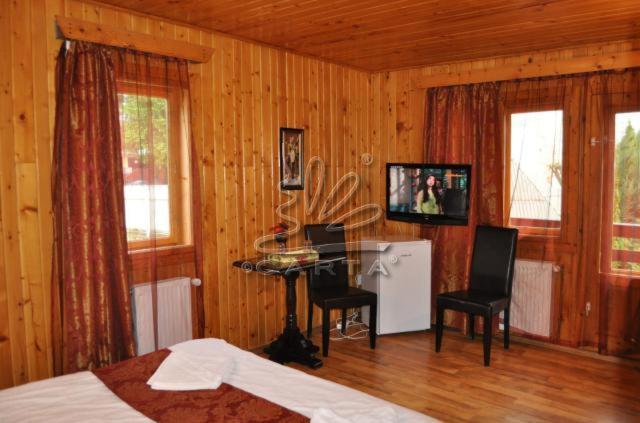 La Cristina Hotel Sinaia Bagian luar foto