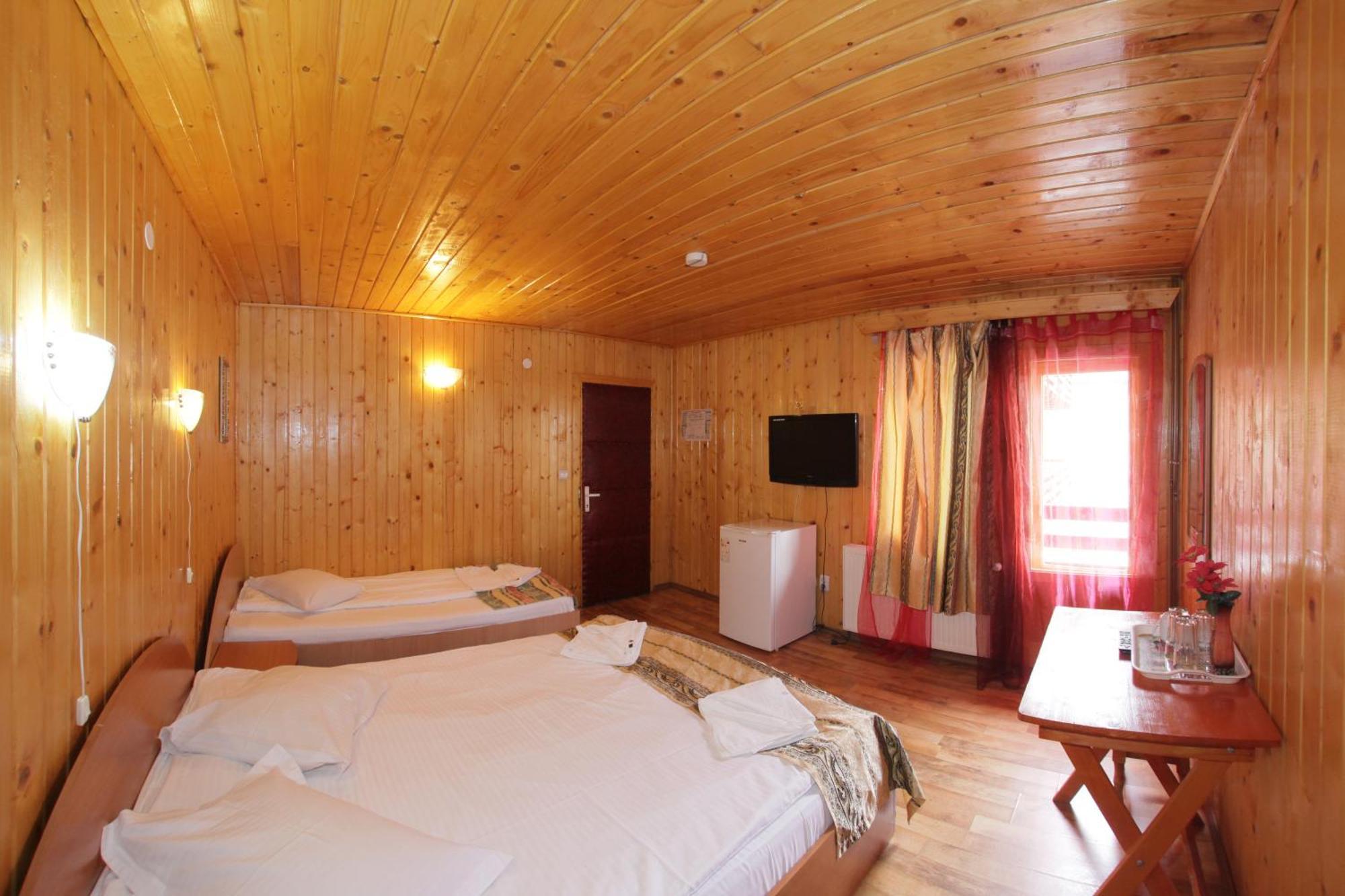 La Cristina Hotel Sinaia Bagian luar foto