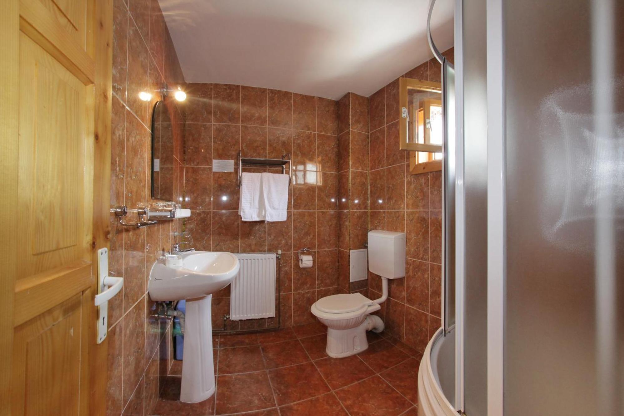 La Cristina Hotel Sinaia Bagian luar foto