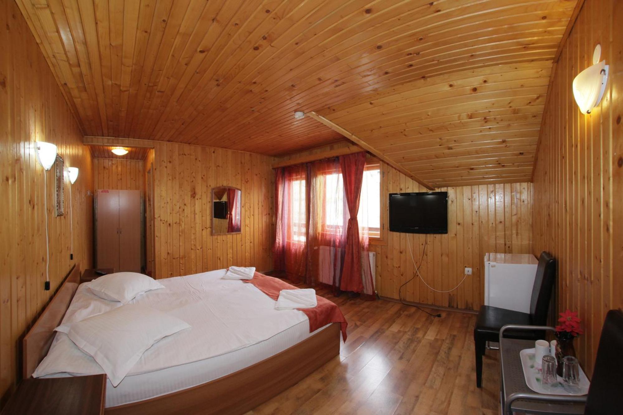La Cristina Hotel Sinaia Bagian luar foto